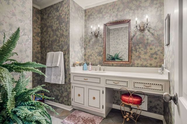 1400 Thomas Cir, Cookeville, TN 38506