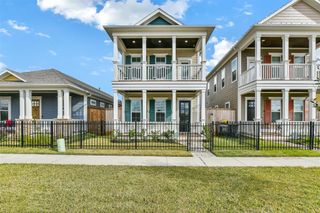 2511 S Houston Avenue, Pearland, TX 77581