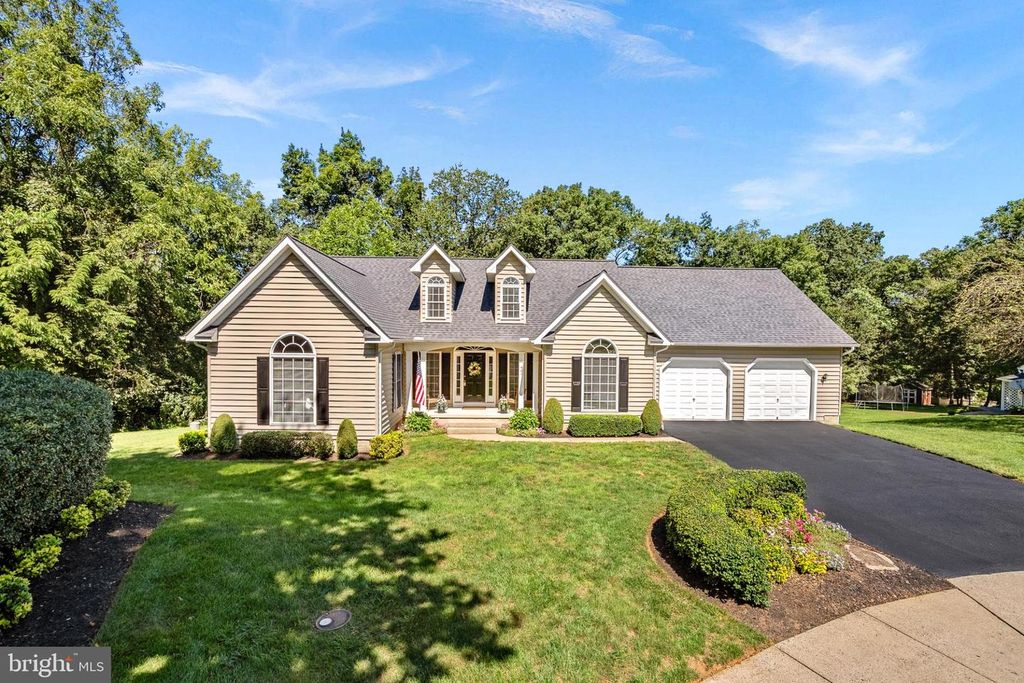 409 BOLINGBROOK CT, Purcellville, VA 20132