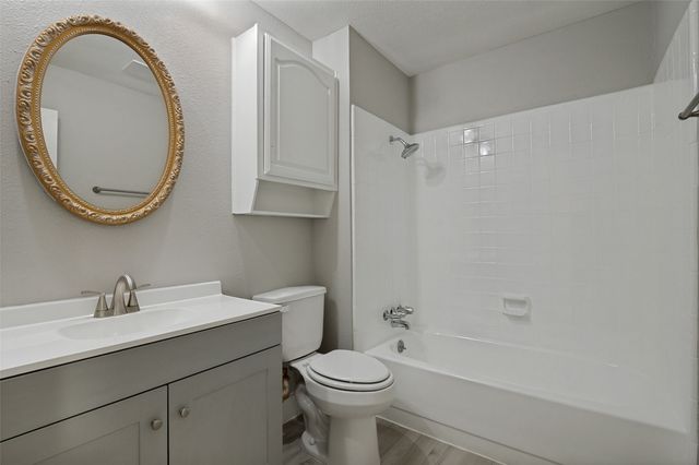 7334 Oakmore Drive, Dallas, TX 75249