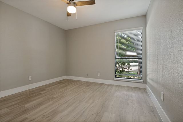 7334 Oakmore Drive, Dallas, TX 75249