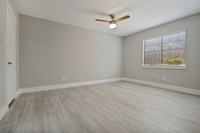 7334 Oakmore Drive, Dallas, TX 75249