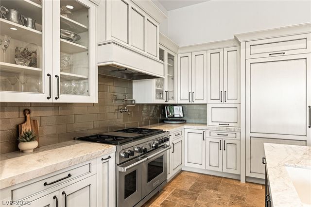 8 Greely Club Trail, Henderson, NV 89052