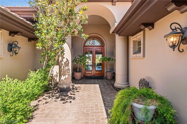 8 Greely Club Trail, Henderson, NV 89052
