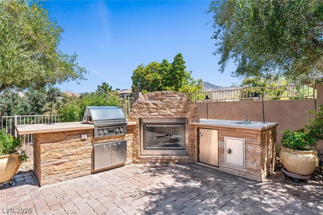 8 Greely Club Trail, Henderson, NV 89052