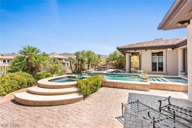 8 Greely Club Trail, Henderson, NV 89052