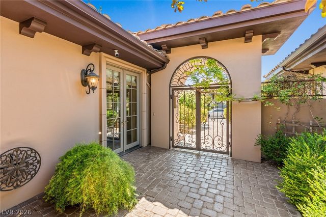 8 Greely Club Trail, Henderson, NV 89052