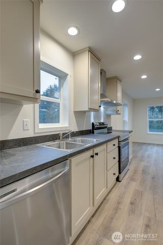 202 E Rain Street, Ocean Shores, WA 98569