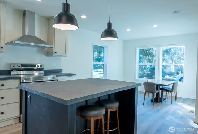 202 E Rain Street, Ocean Shores, WA 98569