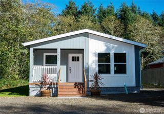 202 E Rain Street, Ocean Shores, WA 98569