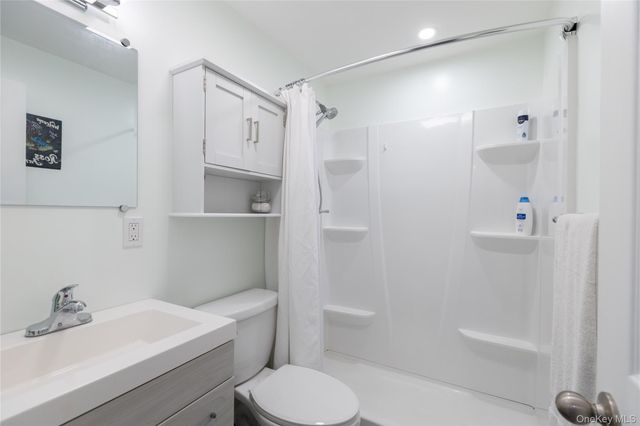 503 Weeks Avenue, Manorville, NY 11949