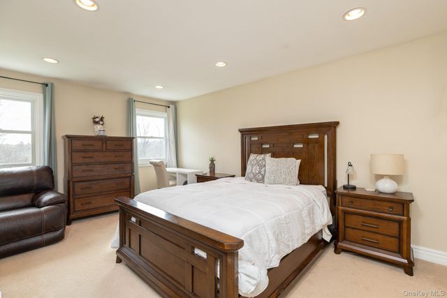 503 Weeks Avenue, Manorville, NY 11949