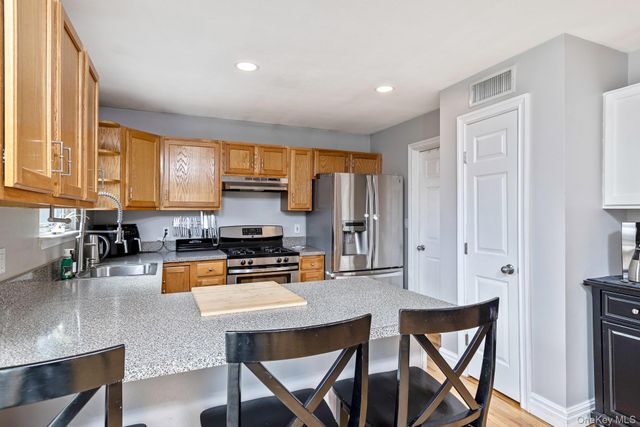 503 Weeks Avenue, Manorville, NY 11949