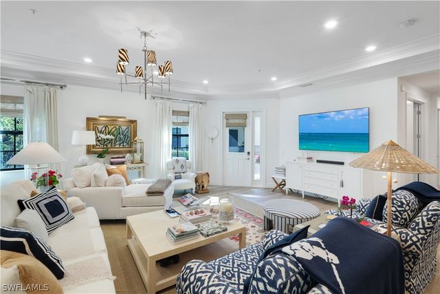 2472 Breakwater WAY 11102, Naples, FL 34112