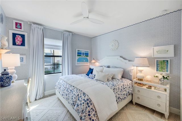 2472 Breakwater WAY 11102, Naples, FL 34112