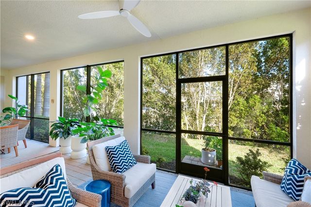 2472 Breakwater WAY 11102, Naples, FL 34112