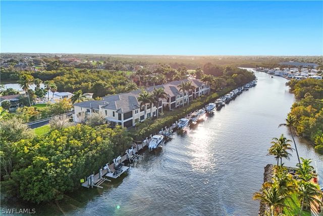 2472 Breakwater WAY 11102, Naples, FL 34112