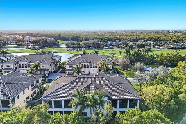 2472 Breakwater WAY 11102, Naples, FL 34112