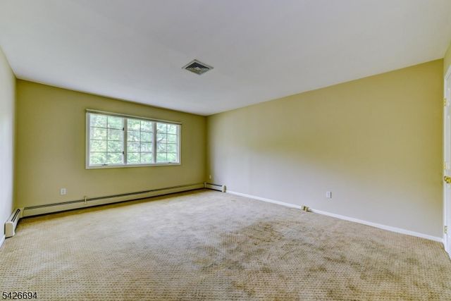 7 Matthew Rd, Wayne Twp., NJ 07470