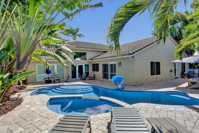 9645 E Tree Tops Court, Davie, FL 33328