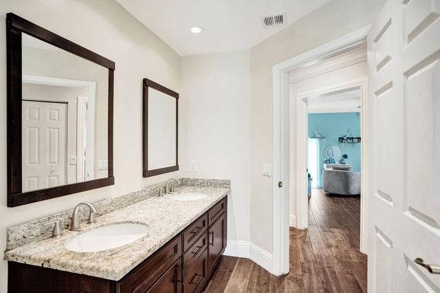 9645 E Tree Tops Court, Davie, FL 33328