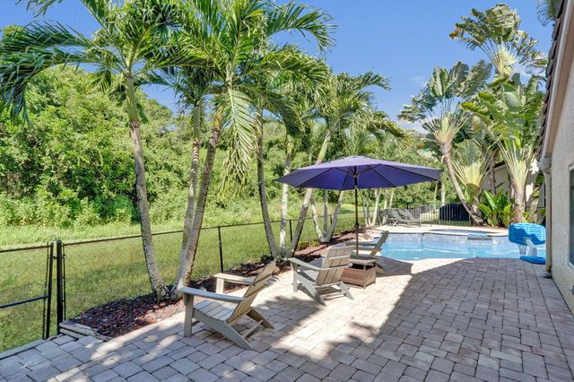 9645 E Tree Tops Court, Davie, FL 33328