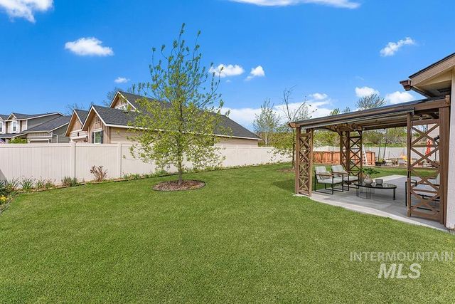 1821 N Ok Corral Place, Star, ID 83669