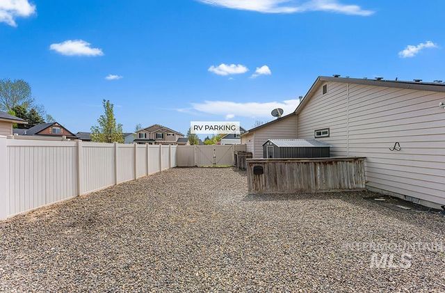 1821 N Ok Corral Place, Star, ID 83669