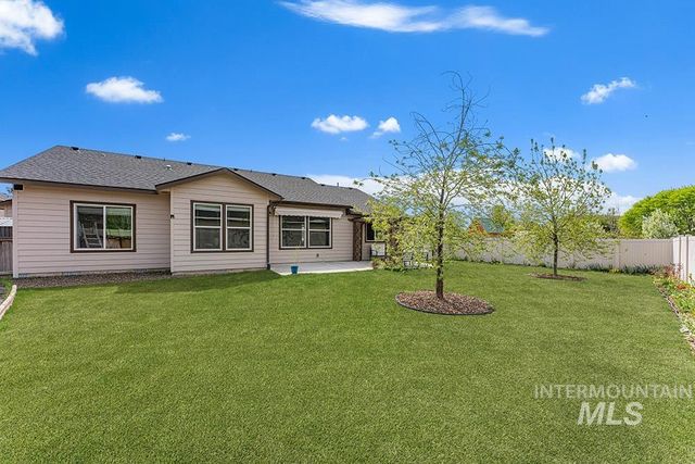 1821 N Ok Corral Place, Star, ID 83669