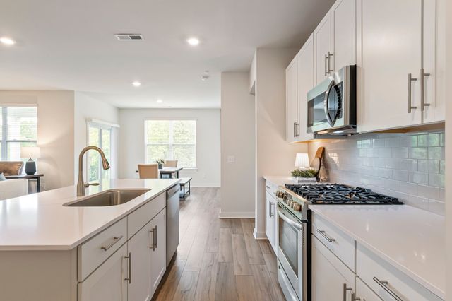 1029 Ewell Farm Cir, Spring Hill, TN 37174