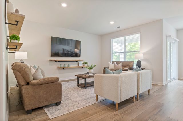 1029 Ewell Farm Cir, Spring Hill, TN 37174