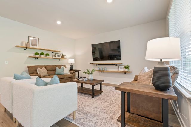 1029 Ewell Farm Cir, Spring Hill, TN 37174