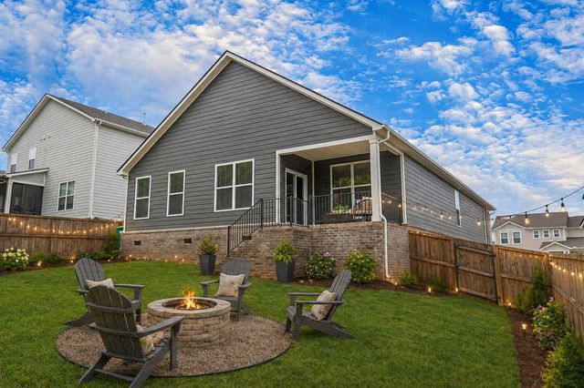 1029 Ewell Farm Cir, Spring Hill, TN 37174