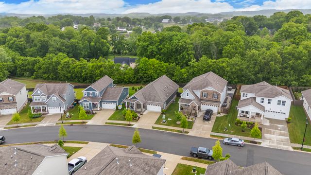 1029 Ewell Farm Cir, Spring Hill, TN 37174