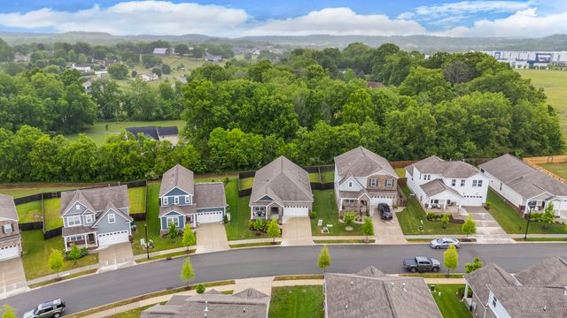 1029 Ewell Farm Cir, Spring Hill, TN 37174