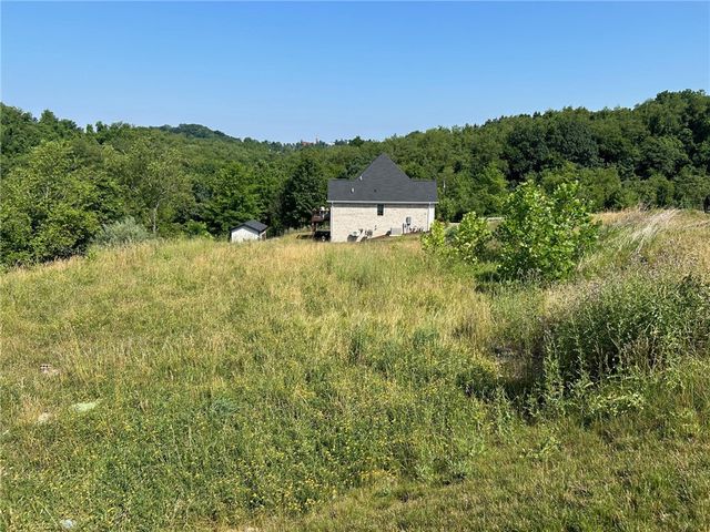 4005 Shenandoah Dr, Jefferson Hills, PA 15025