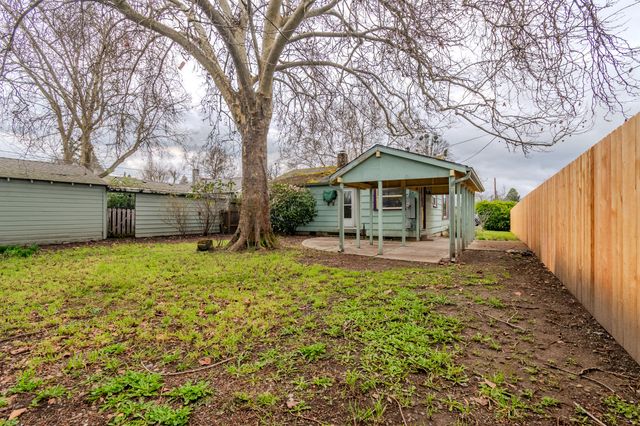 915 Kenyon Street, Medford, OR 97501