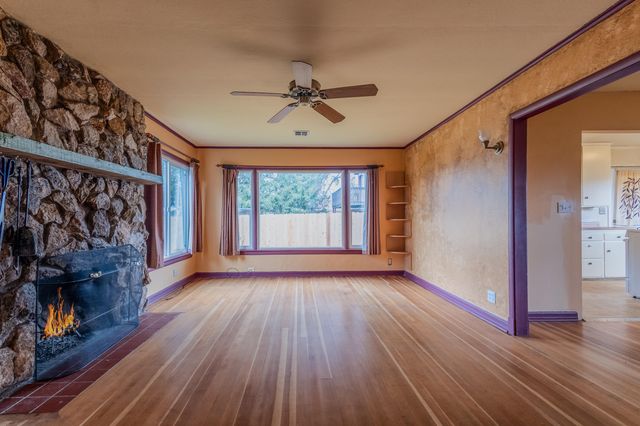 915 Kenyon Street, Medford, OR 97501