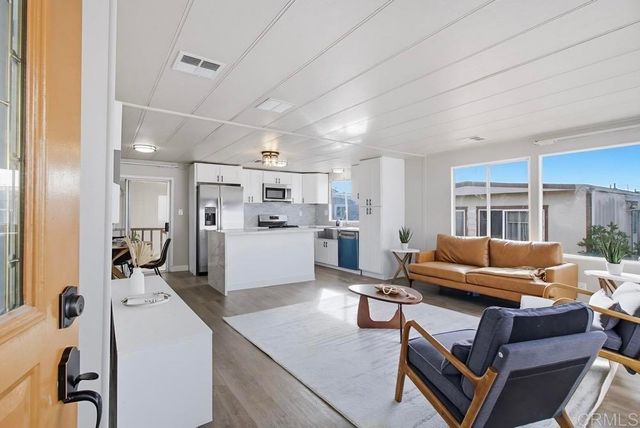 402 63rd Street 115, San Diego, CA 92114