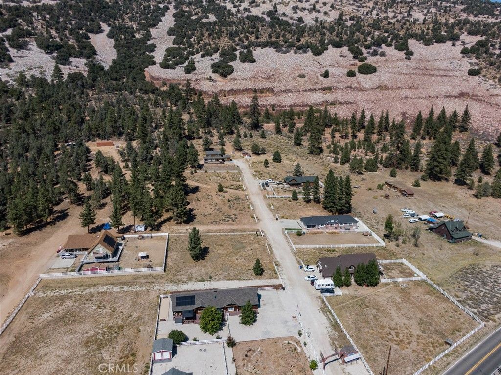 Image 10 of property listing at 1145 Live Oak, Big Bear, CA 92314
