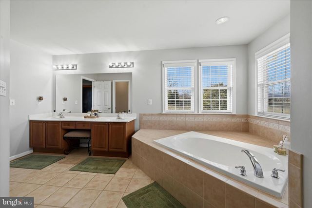 129 RUBENS CIR, Martinsburg, WV 25403