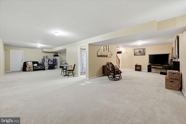 129 RUBENS CIR, Martinsburg, WV 25403