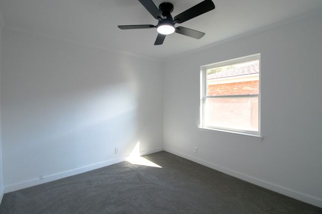 310 W Davis Street, Duncanville, TX 75116