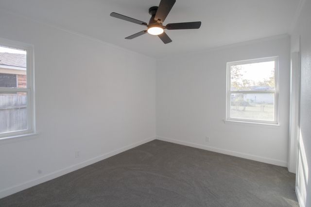 310 W Davis Street, Duncanville, TX 75116