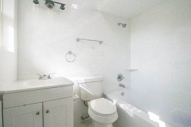 310 W Davis Street, Duncanville, TX 75116