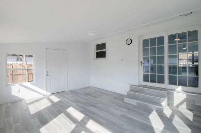 310 W Davis Street, Duncanville, TX 75116