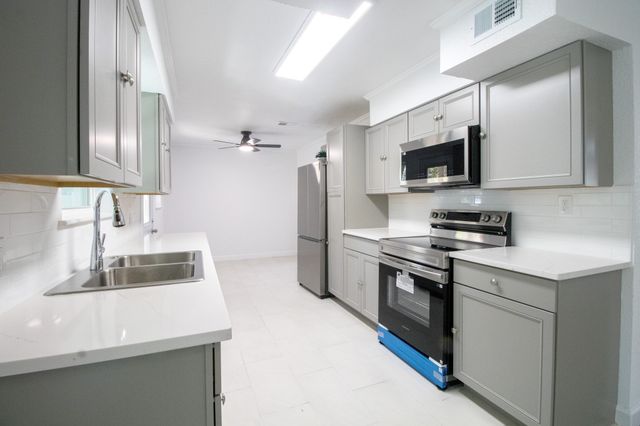 310 W Davis Street, Duncanville, TX 75116