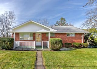 206 S Thompson Lane, Hempfield Twp, PA 15642