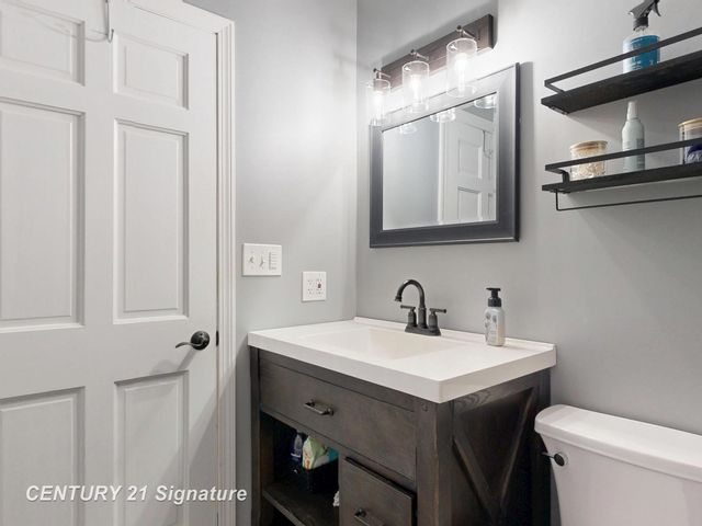 7492 River Road, Flushing Twp, MI 48433