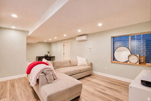 2171 REMINGTON AVE, Saratoga Springs, UT 84045